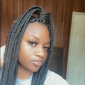 Meet your Posher, Renadja